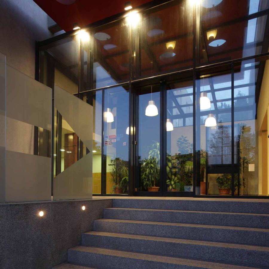 Laterum Economy Hotel Pécs Exterior foto